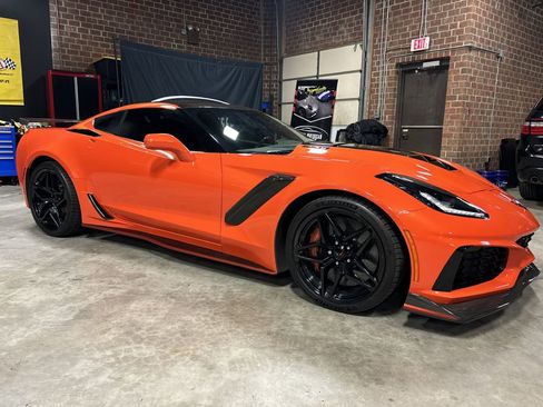 Used 2019 Chevrolet Corvette ZR1 RWD image 16