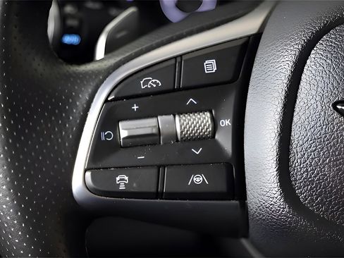 Used 2024 Genesis G70 2.5T w/ Sport Prestige Package image 15