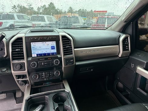 Used 2021 Ford F250 Lariat w/ Lariat Ultimate Package image 20