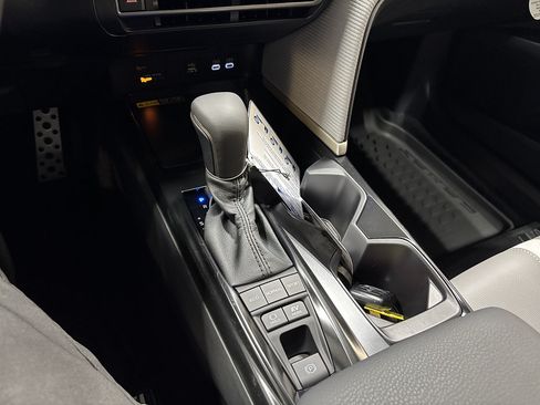 New 2026 Toyota Camry SE AWD/4WD image 12