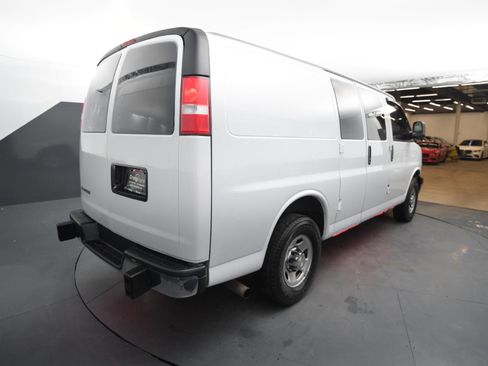 Used 2020 Chevrolet Express 2500 w/ Driver Convenience Package image 5