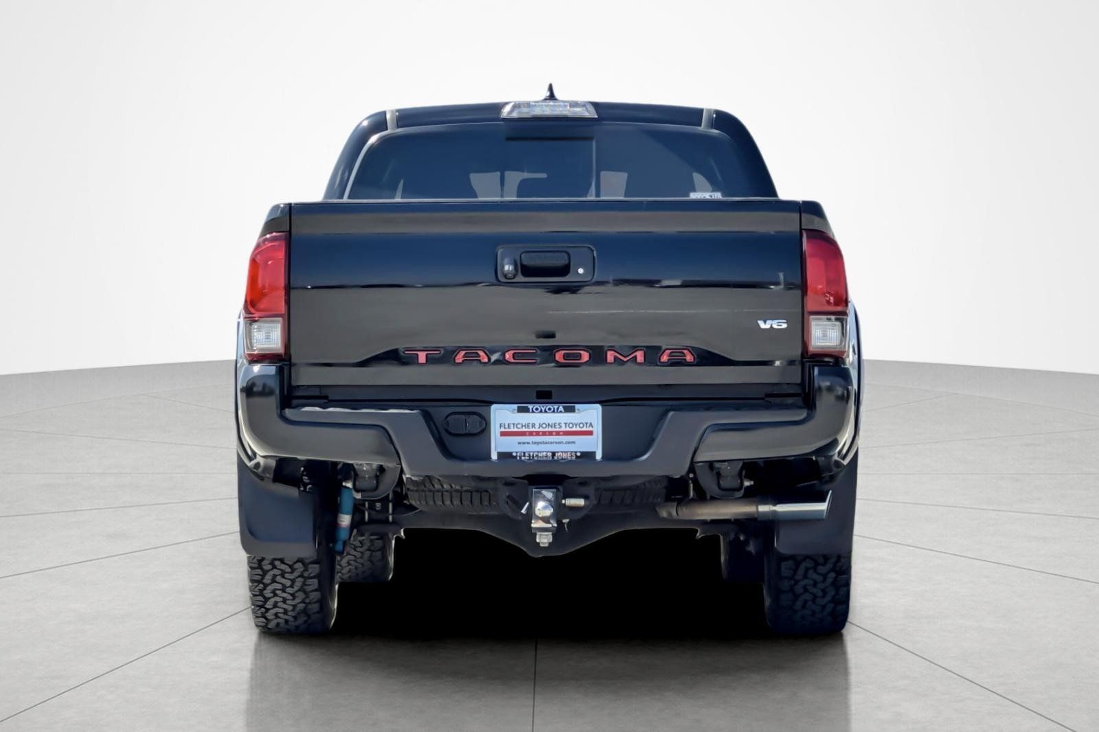 Used 2019 Toyota Tacoma TRD Sport RWD image 4