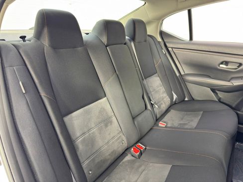 Used 2023 Nissan Sentra SR w/ Midnight Edition Package image 30