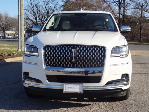 Used 2023 Lincoln Navigator L Black Label image 8