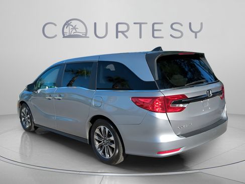Certified 2024 Honda Odyssey EX-L image 5