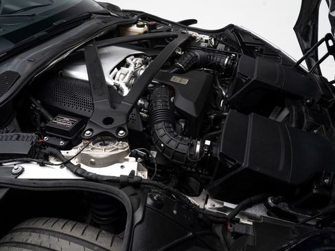 Used 2020 Aston Martin DB11 Volante RWD image 54