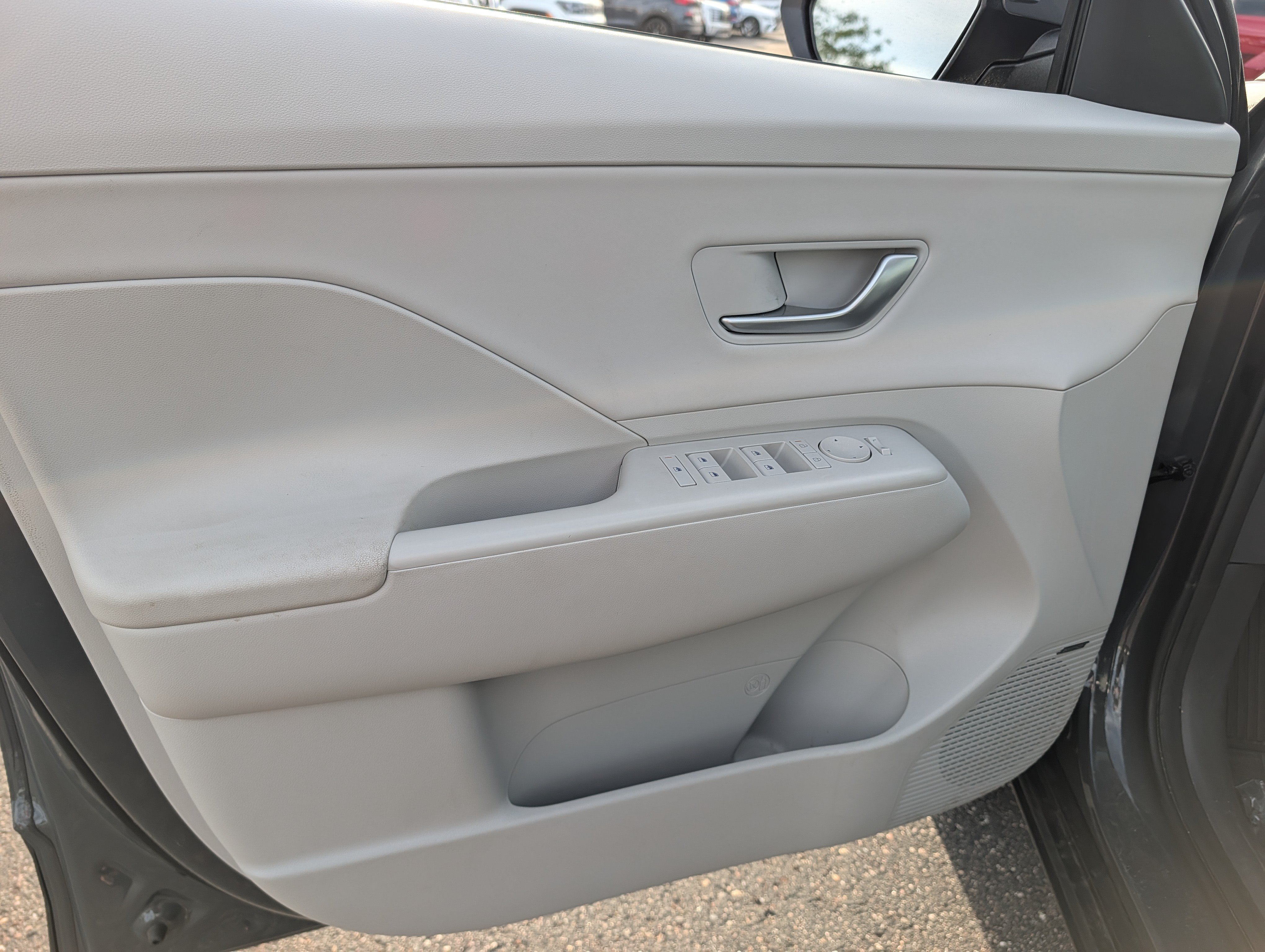 Used 2025 Hyundai Kona Limited AWD/4WD image 11