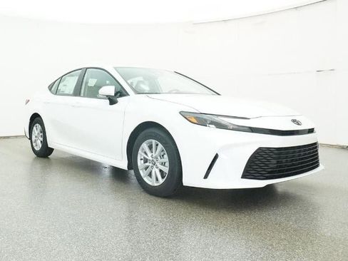 New 2026 Toyota Camry LE image 29