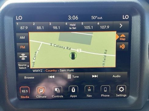 Used 2023 Jeep Wrangler Unlimited Rubicon 4xe AWD/4WD image 16