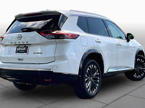Used 2024 Nissan Rogue Platinum w/ Platinum Premium Package FWD image 13
