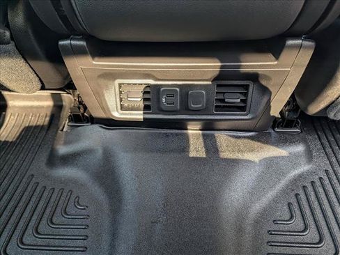 Used 2019 Chevrolet Silverado 1500 LT w/ All-Star Edition AWD/4WD image 16
