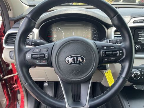 Used 2016 Kia Sorento FWD w/ LX Convenience Package image 15
