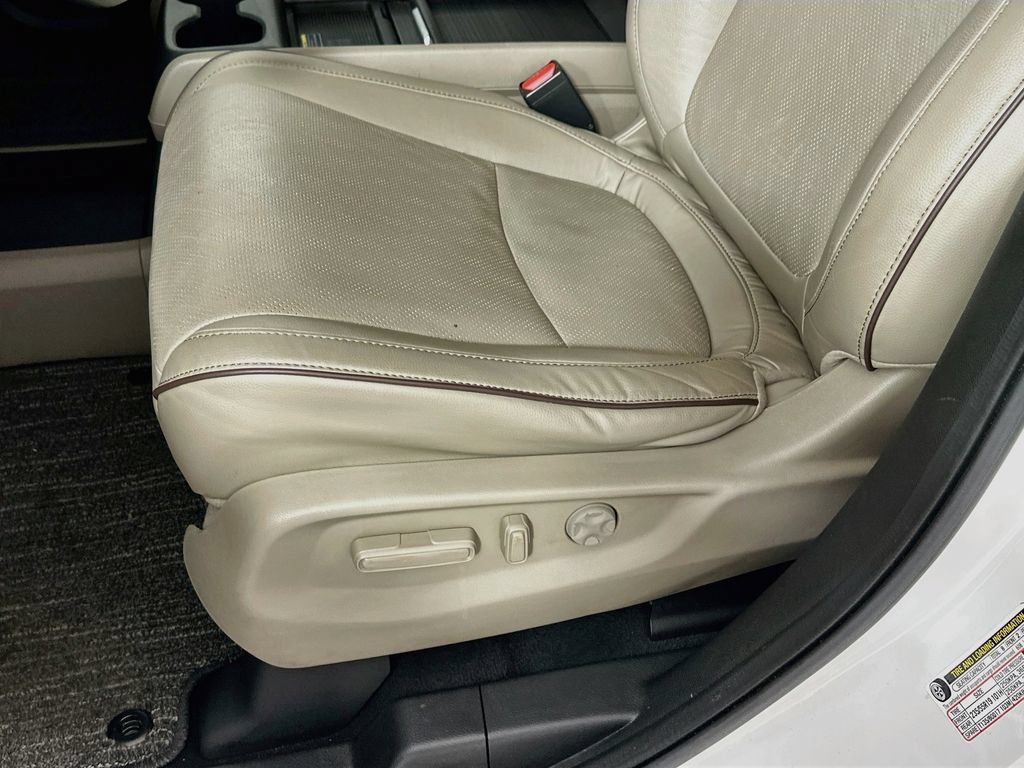 Used 2022 Honda Odyssey Elite image 9