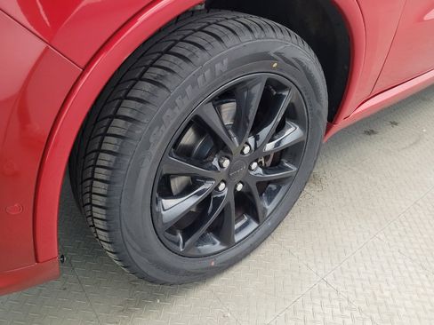 Used 2018 Dodge Durango R/T w/ Blacktop Package AWD/4WD image 31