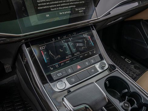 Used 2020 Audi Q7 3.0T Premium Plus w/ Premium Plus Package image 27