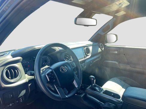 Used 2023 Toyota Tacoma TRD Sport w/ Technology Package RWD image 9