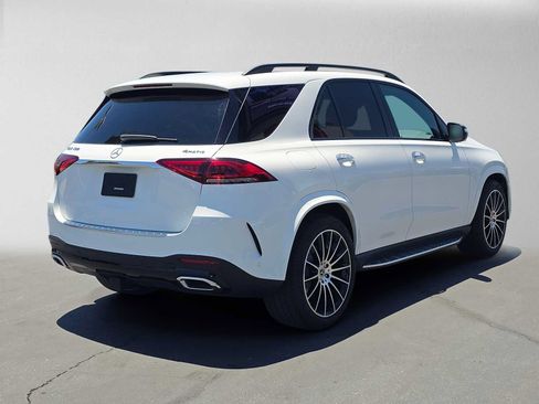Used 2023 Mercedes-Benz GLE 450 4MATIC image 3