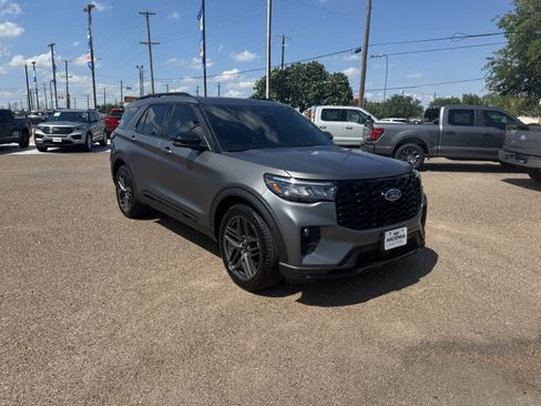 Certified 2025 Ford Explorer ST w/ Sun And Sound Package AWD/4WD image 5