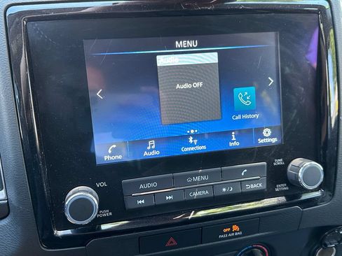 Used 2022 Nissan Frontier SV w/ Technology Package AWD/4WD image 13