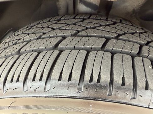 Used 2019 BMW X1 sDrive28i w/ Convenience Package image 9