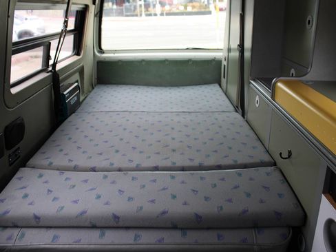 Used 1997 Volkswagen Eurovan Camper FWD image 24
