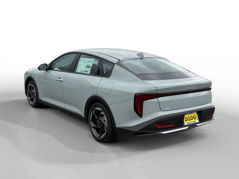 New 2026 Kia K4 EX image 3