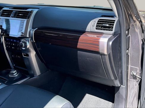 Used 2023 Toyota 4Runner Limited AWD/4WD image 18