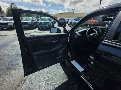 New 2026 Honda HR-V LX image 19