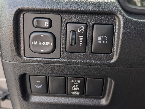 Used 2020 Toyota 4Runner Limited image 22