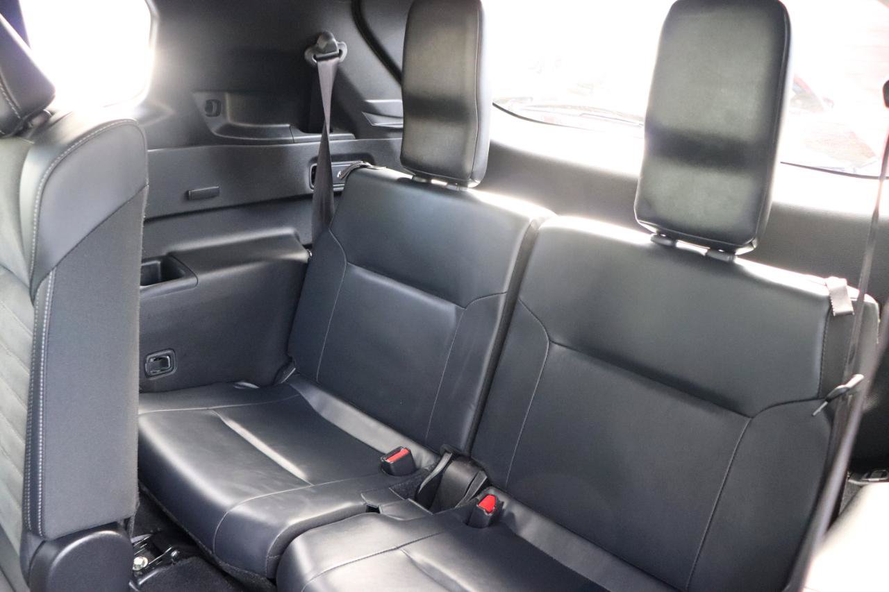Used 2025 Mitsubishi Outlander SE FWD image 12