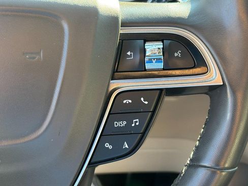 Used 2019 Lincoln Nautilus Reserve w/ Ultimate Package FWD image 18