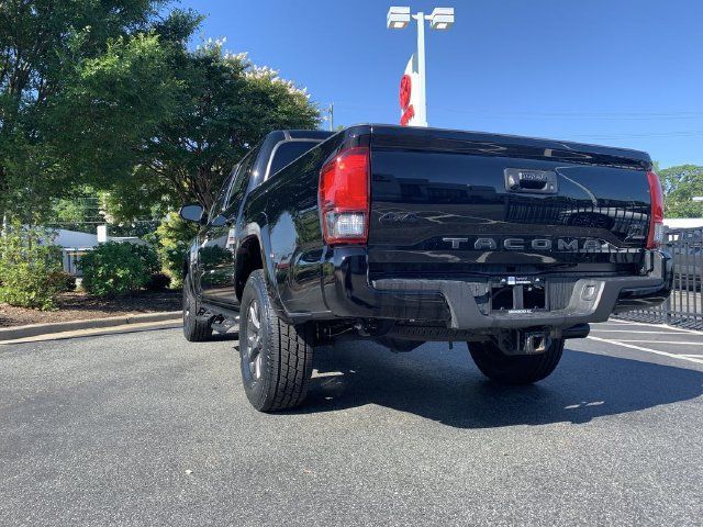 Used 2023 Toyota Tacoma SR5 w/ Technology Package AWD/4WD image 6