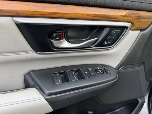 Used 2017 Honda CR-V EX-L image 8