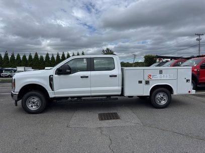 New 2025 Ford F250 XL w/ XL Chrome Package