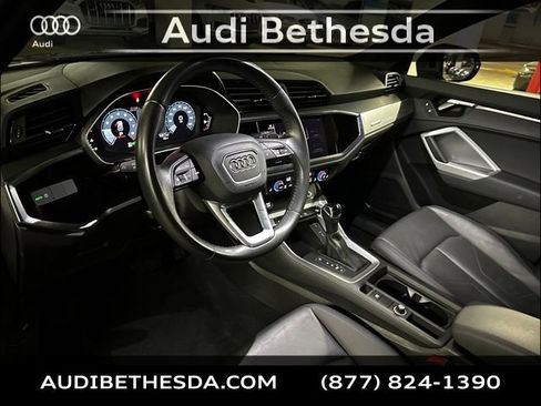 Used 2020 Audi Q3 2.0T Premium w/ Convenience Package AWD/4WD image 13