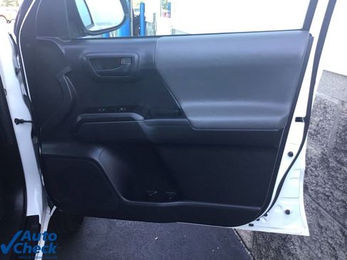 Used 2022 Toyota Tacoma SR image 20