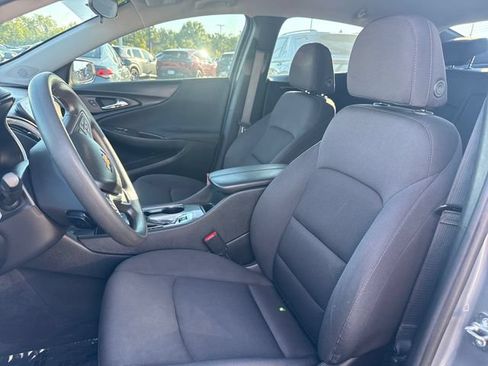 Used 2023 Chevrolet Malibu LT FWD image 13