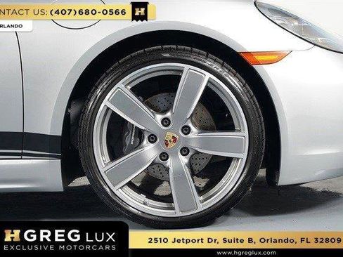 Used 2025 Porsche 718 Cayman image 8