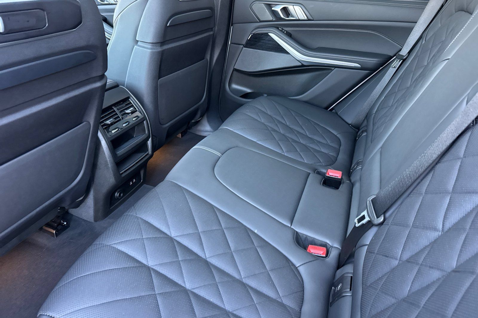 Used 2024 BMW X5 M60i w/ Executive Package AWD/4WD image 12