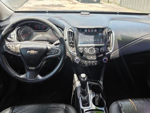 Used 2016 Chevrolet Cruze Premier FWD image 8