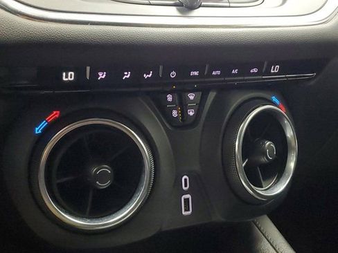 Used 2022 Chevrolet Blazer LT FWD image 28