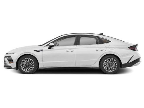 Used 2025 Hyundai Sonata Limited image 2