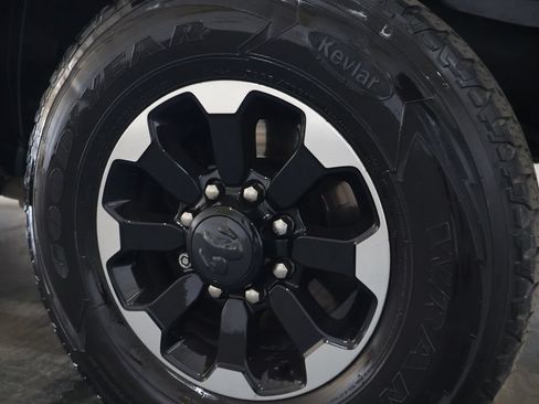 Used 2017 RAM 2500 Power Wagon w/ Luxury Group AWD/4WD image 32