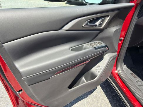 New 2026 Chevrolet Traverse LT w/ Midnight/Sport Edition FWD image 10