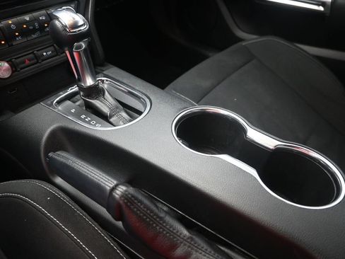 Used 2018 Ford Mustang Coupe RWD image 25