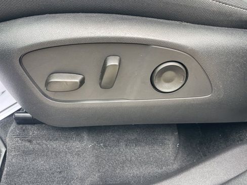 New 2026 Chevrolet Traverse LT w/ Sun and Wheel Package image 22