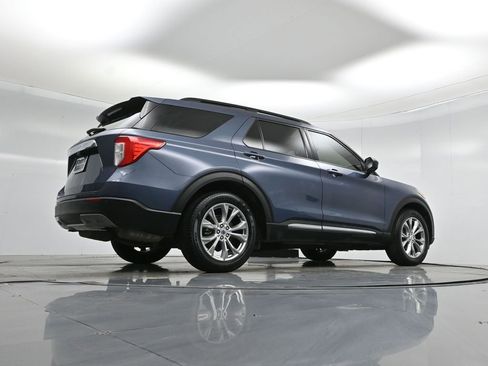 Used 2021 Ford Explorer XLT w/ Equipment Group 202A image 51