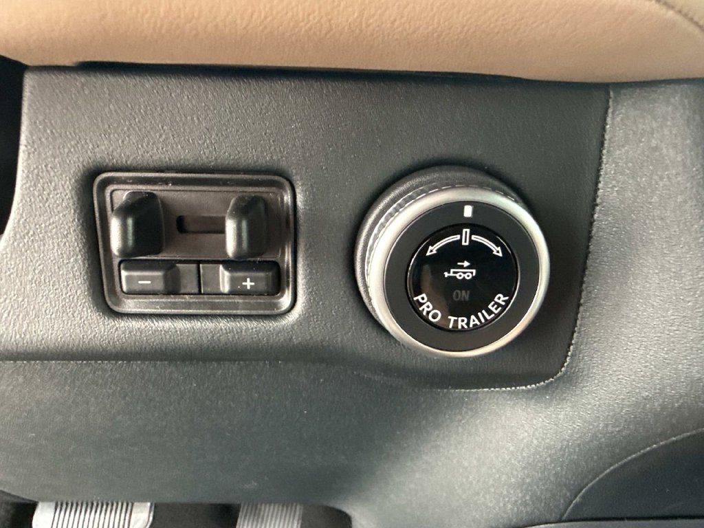 New 2026 Lincoln Navigator Black Label AWD/4WD image 30