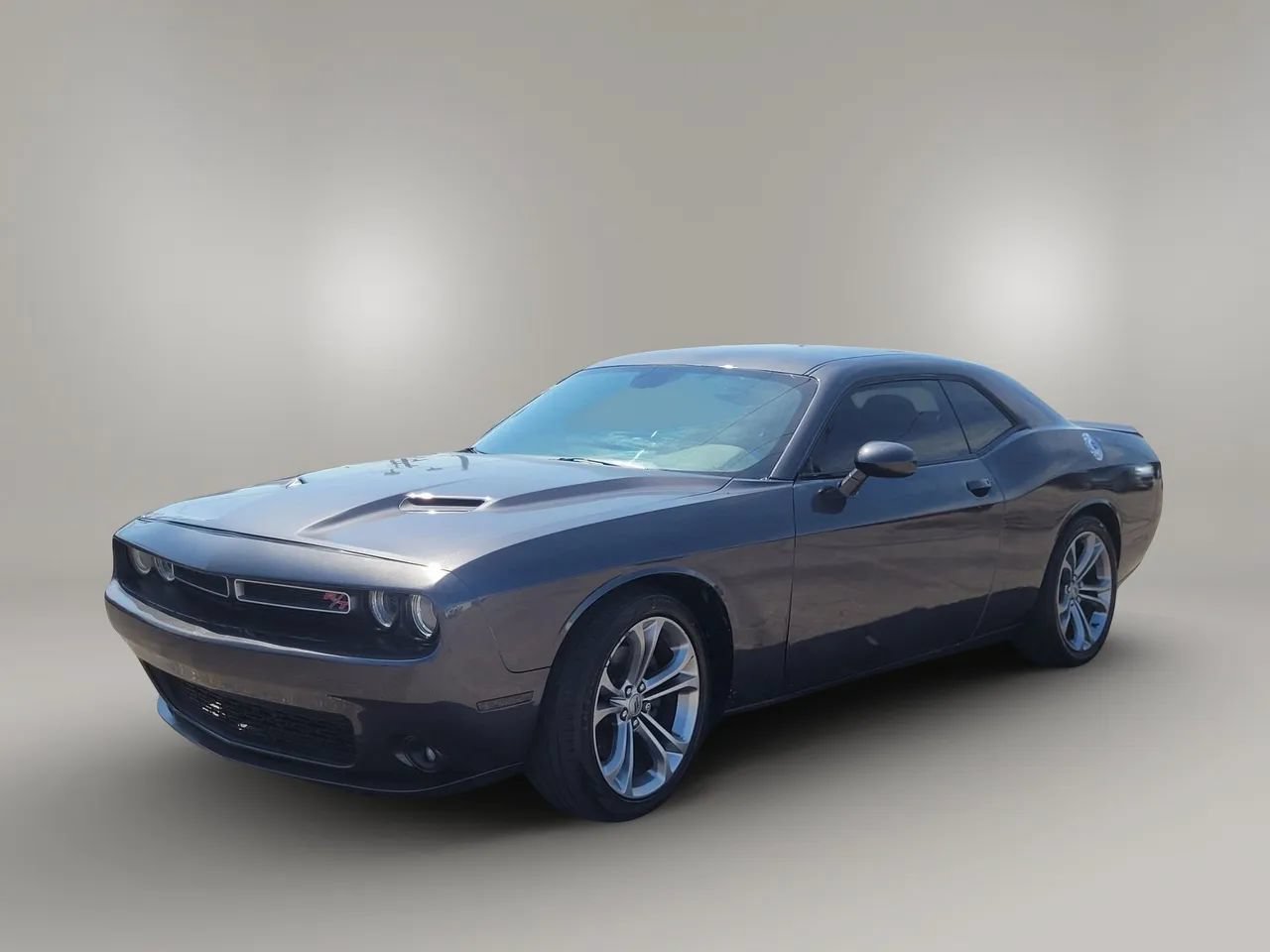 Used 2020 Dodge Challenger R/T RWD image 7