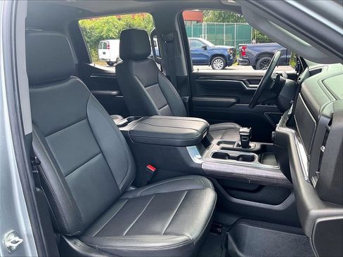 Used 2024 Chevrolet Silverado 1500 LTZ w/ LTZ Convenience Package II AWD/4WD image 11